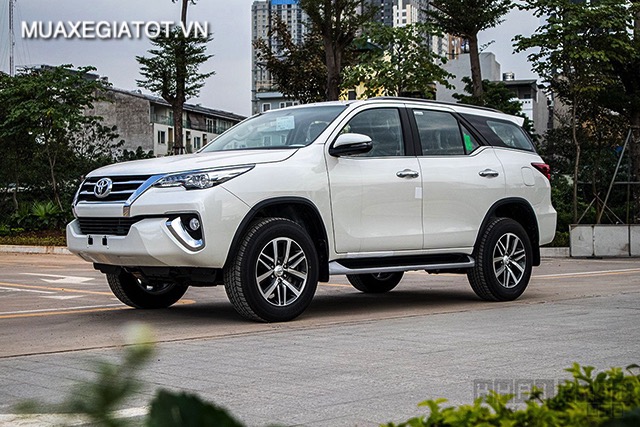 danh-gia-xe-toyota-fortuner-2021-oto360-vn