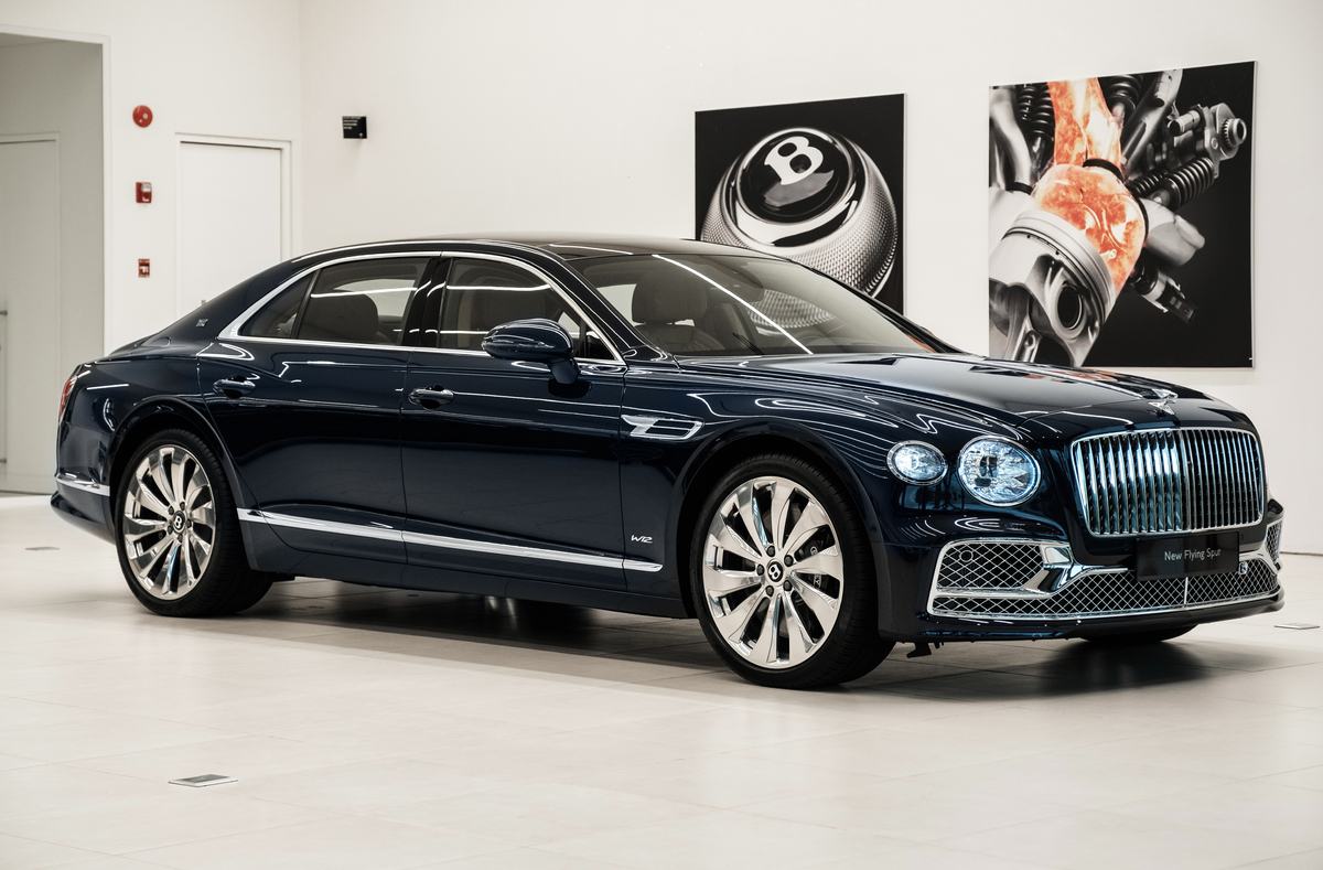 Hinh-anh-xe-Bentley-Flying-Spur-First-Edition-2020-2021-muaxegiatot-vn