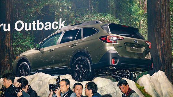 2022 subaru outback at the new york auto show 2022 subaru outback at the new york auto show muaxegiatot vn 4