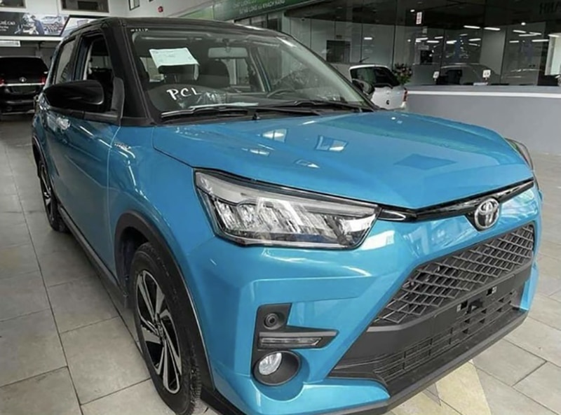 den truoc toyota raize 2022 giaxehoi vn - Đánh giá xe Toyota Raize 2022 - Xe SUV cỡ nhỏ mở ra phân khúc mới tại Việt Nam