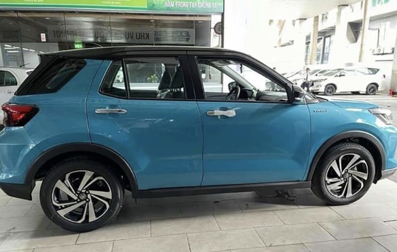 hong xe toyota raize 2022 giaxehoi vn - Đánh giá xe Toyota Raize 2022 - Xe SUV cỡ nhỏ mở ra phân khúc mới tại Việt Nam
