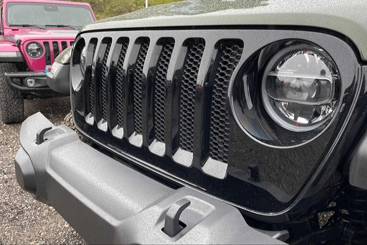 jeep wrangler unlimited willys suv nha binh gan 900 trieu dong Hinh 5 - Đánh giá xe Jeep Wrangler Willys 2022: Mẫu SUV "nhà binh" huyền thoại đến từ Mỹ 