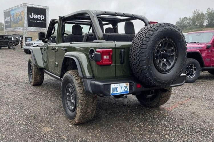 jeep wrangler unlimited willys suv nha binh gan 900 trieu dong Hinh 8 - Đánh giá xe Jeep Wrangler Willys 2022: Mẫu SUV "nhà binh" huyền thoại đến từ Mỹ 
