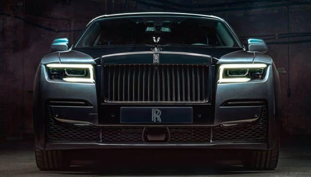 gia xe rolls royce ghost black badge 2023 giaxere vn 9 640x364 - Rolls Royce Ghost Black Badge 2023: “Bóng ma” xuất hiện với vẻ ngoài huyền bí, mạnh mẽ