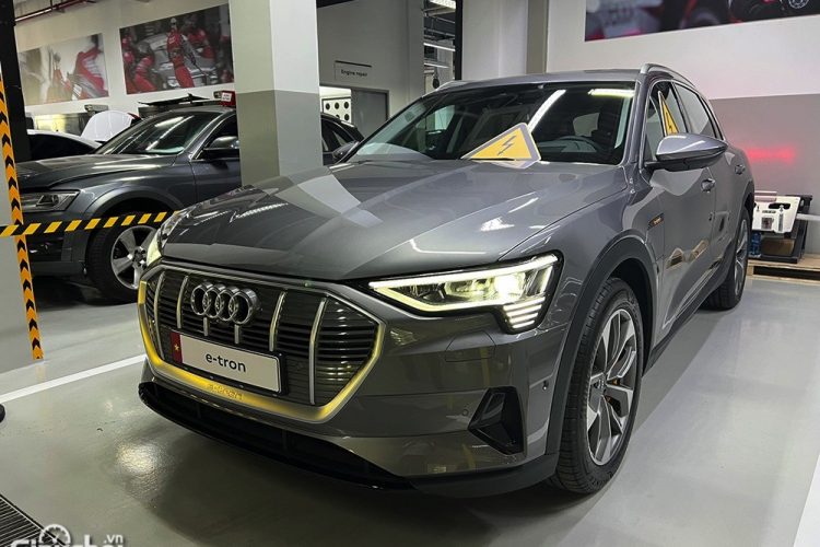 danh gia xe audi e tron 2023 giaxehoi vn 3 1000x750 1 750x500 - Audi E-Tron 2023 SUV: thông số, giá lăn bánh KM, trả góp