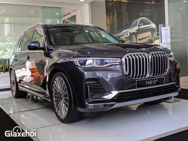 Giá xe BMW X7 Pure Excellence 2023